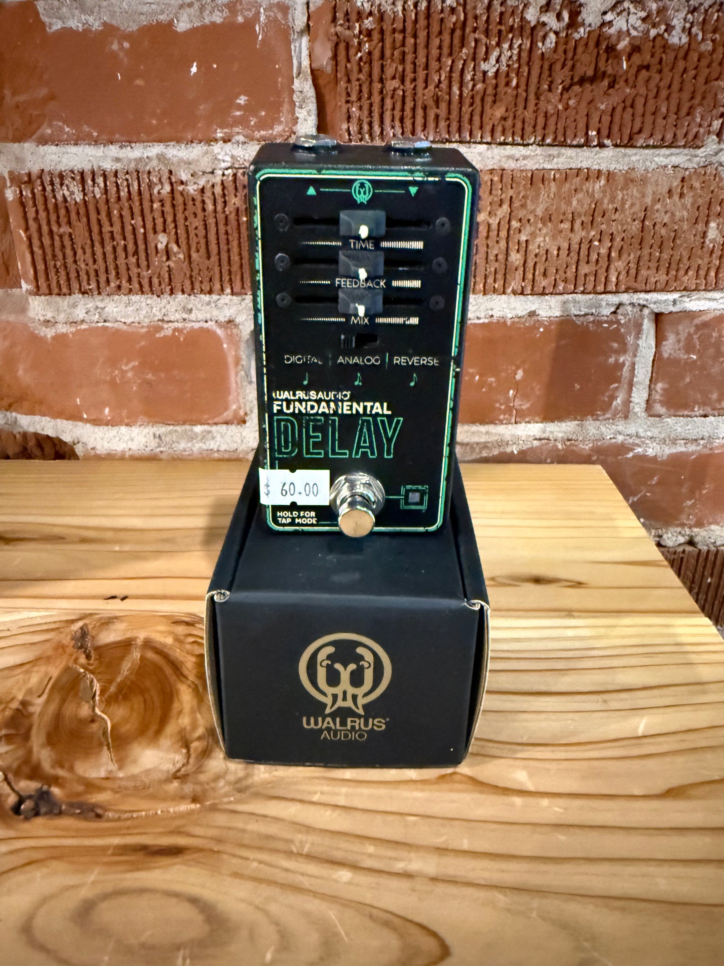 Walrus Audio Fundamental Delay