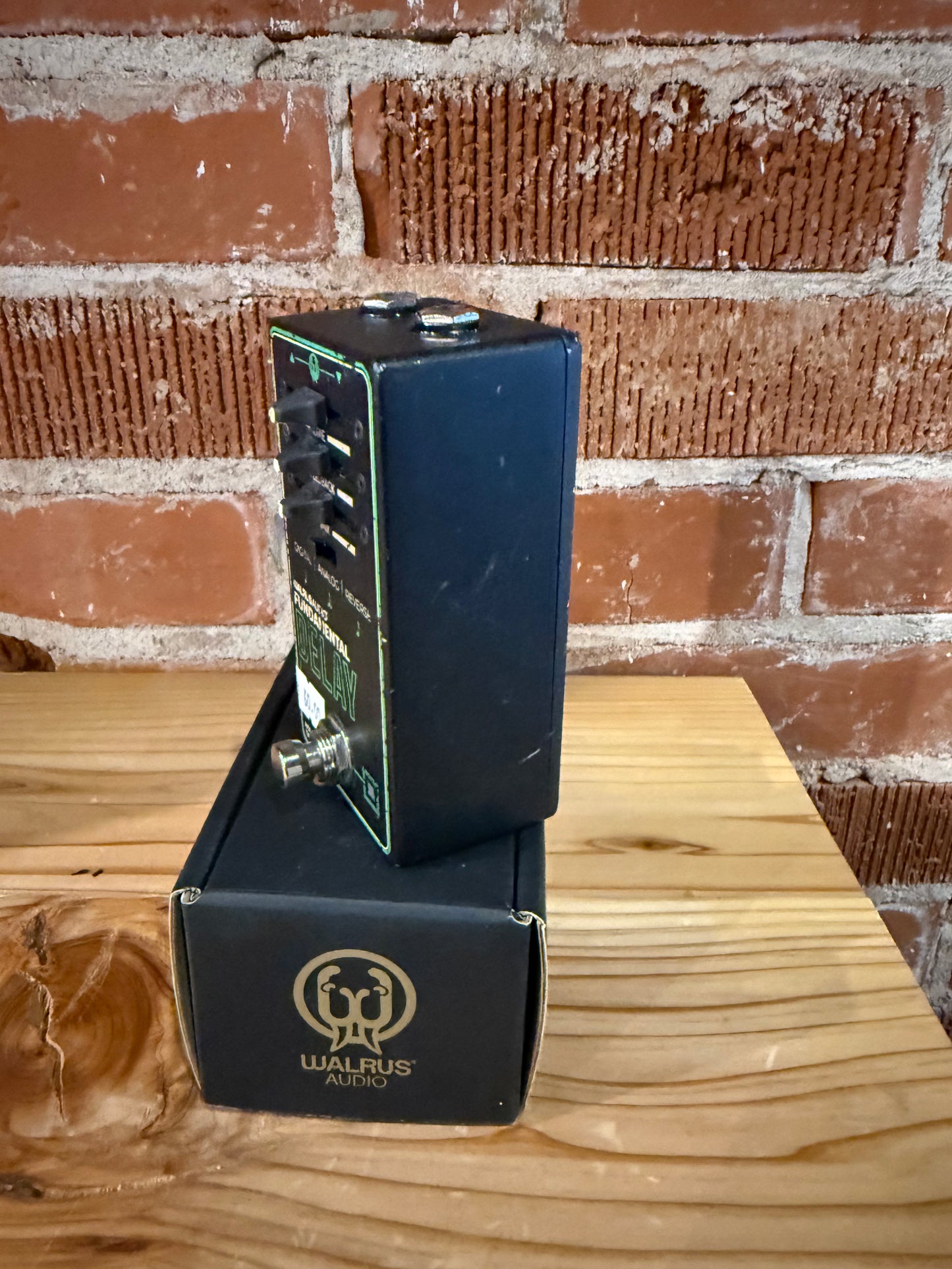 Walrus Audio Fundamental Delay