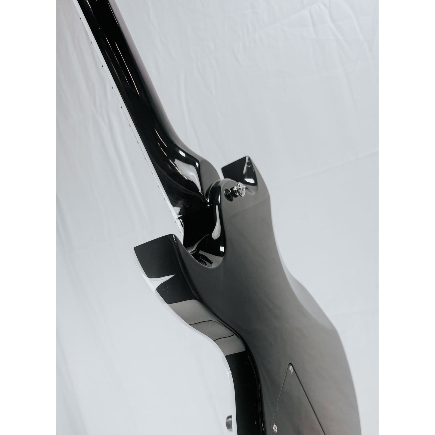 Dunable Minotaur DE Gloss Black