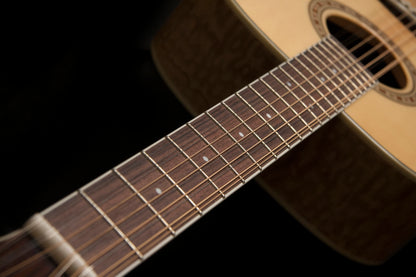 Washburn D7S Harvest Dreadnought Acoustic Guitar. Natural Gloss
