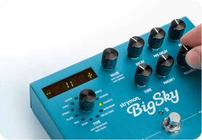 Strymon BigSky Reverberator Multi-reverb effect pedal